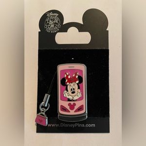 Disney Minnie slide cell phone pin  New on card